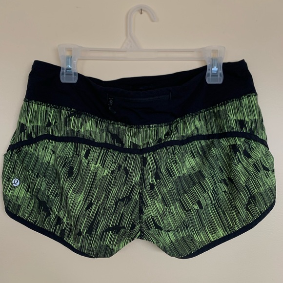 Lululemon Size 8 Speed Short - Picture 2 of 5